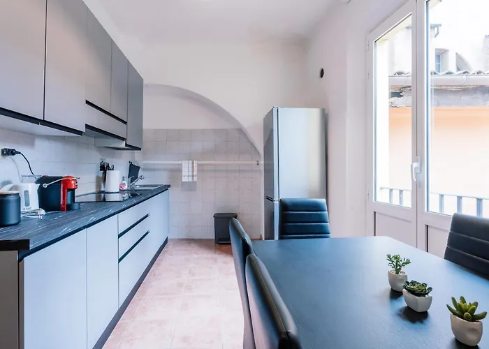 דירה Indipendenza Mansion Centre